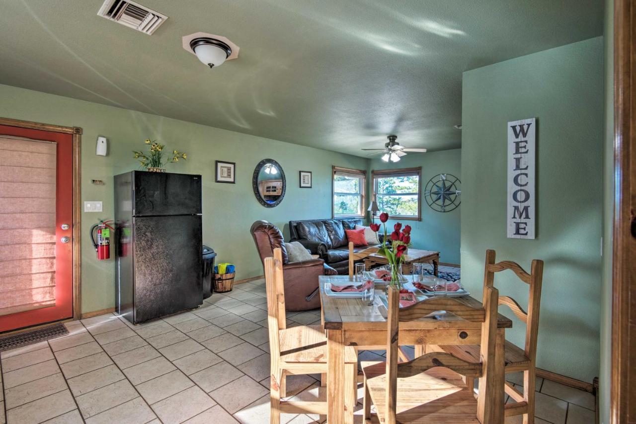 Broken Bow Cottage With Deck, Hot Tub And Fire Pit! Екстер'єр фото