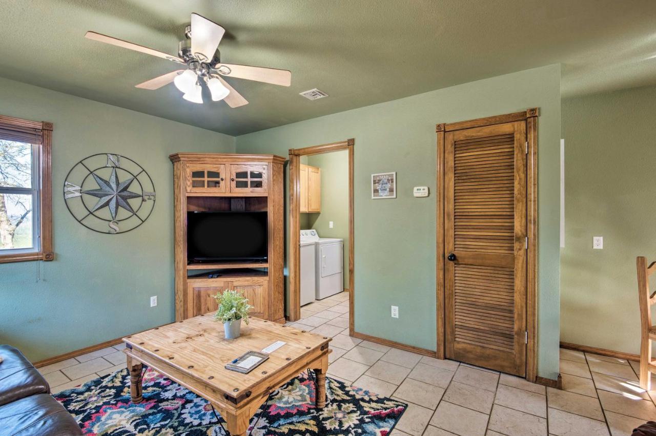 Broken Bow Cottage With Deck, Hot Tub And Fire Pit! Екстер'єр фото