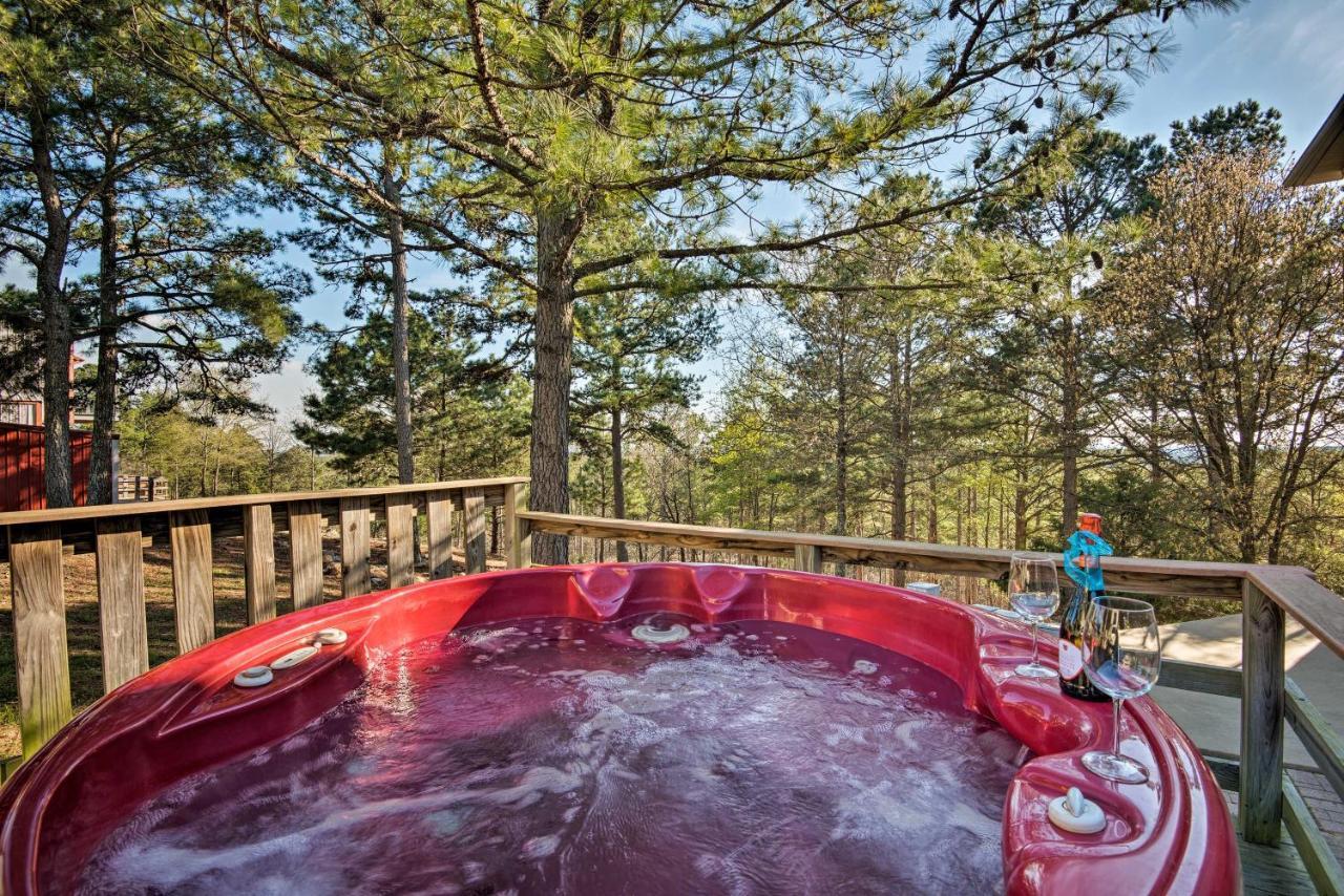 Broken Bow Cottage With Deck, Hot Tub And Fire Pit! Екстер'єр фото