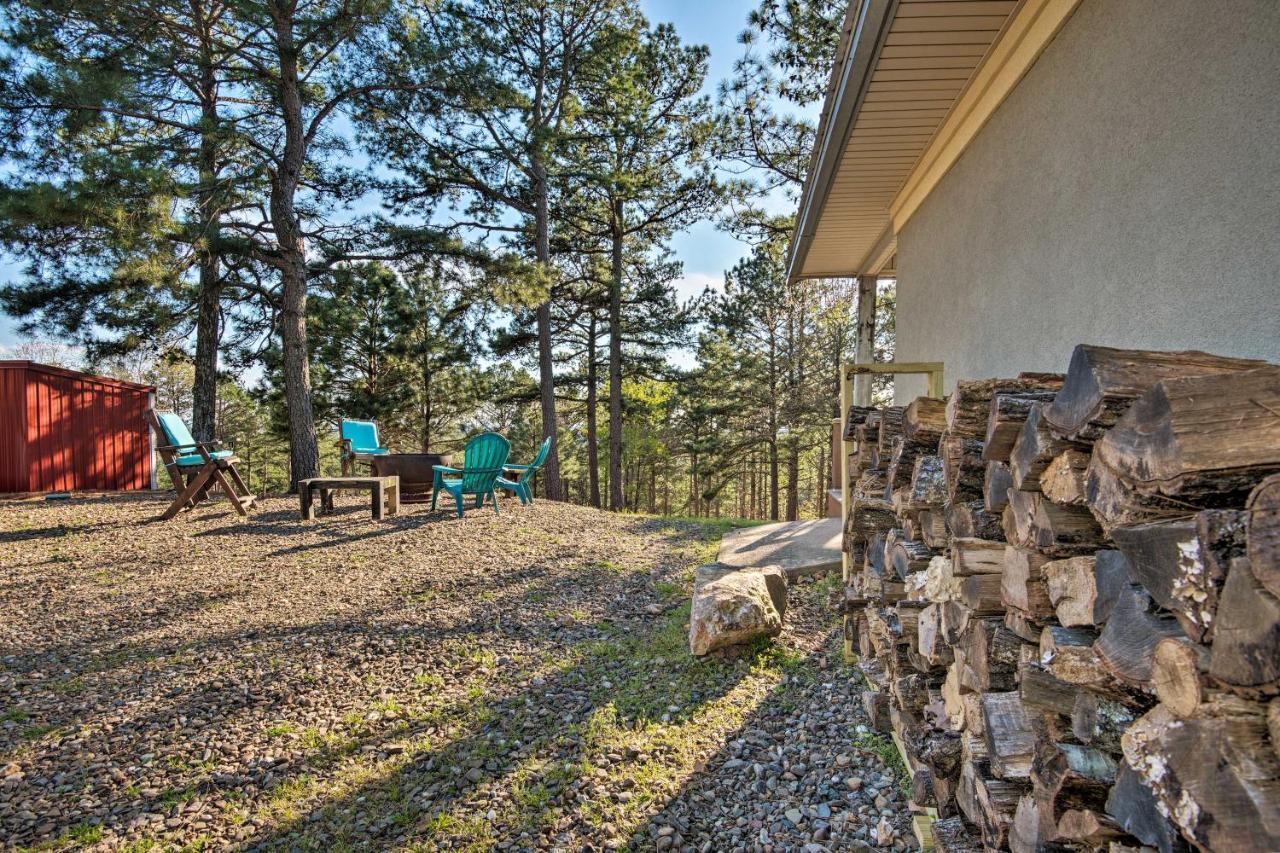 Broken Bow Cottage With Deck, Hot Tub And Fire Pit! Екстер'єр фото