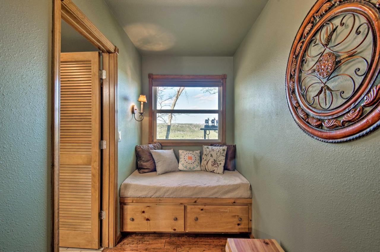 Broken Bow Cottage With Deck, Hot Tub And Fire Pit! Екстер'єр фото